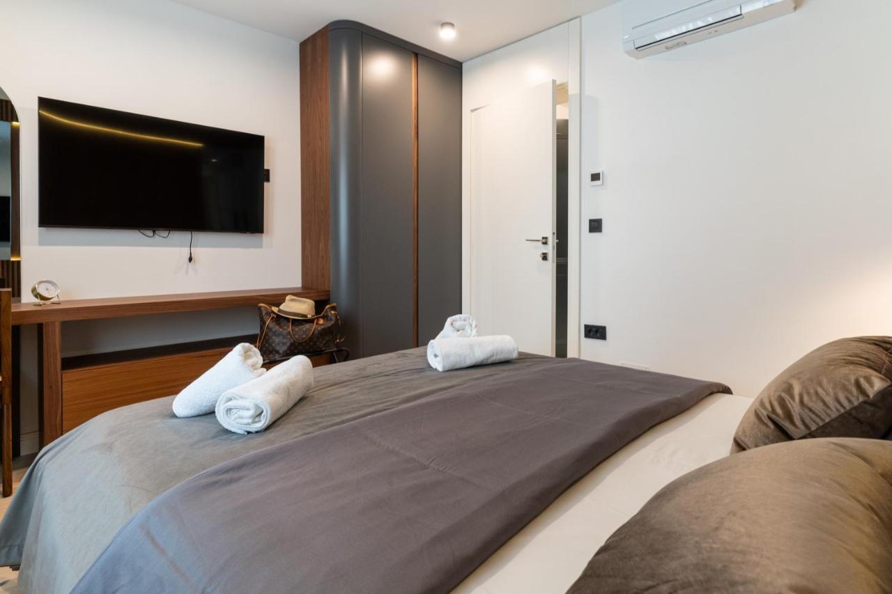 Ez Luxury Living Apartment Rovinj Exterior photo