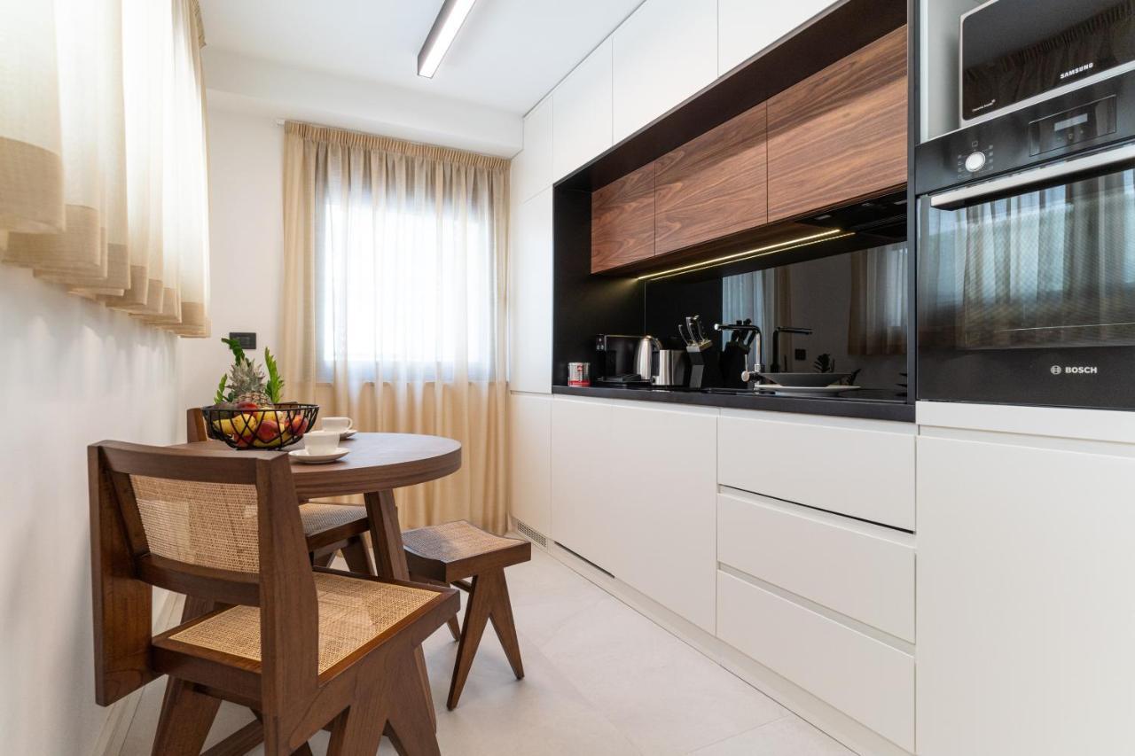 Ez Luxury Living Apartment Rovinj Exterior photo
