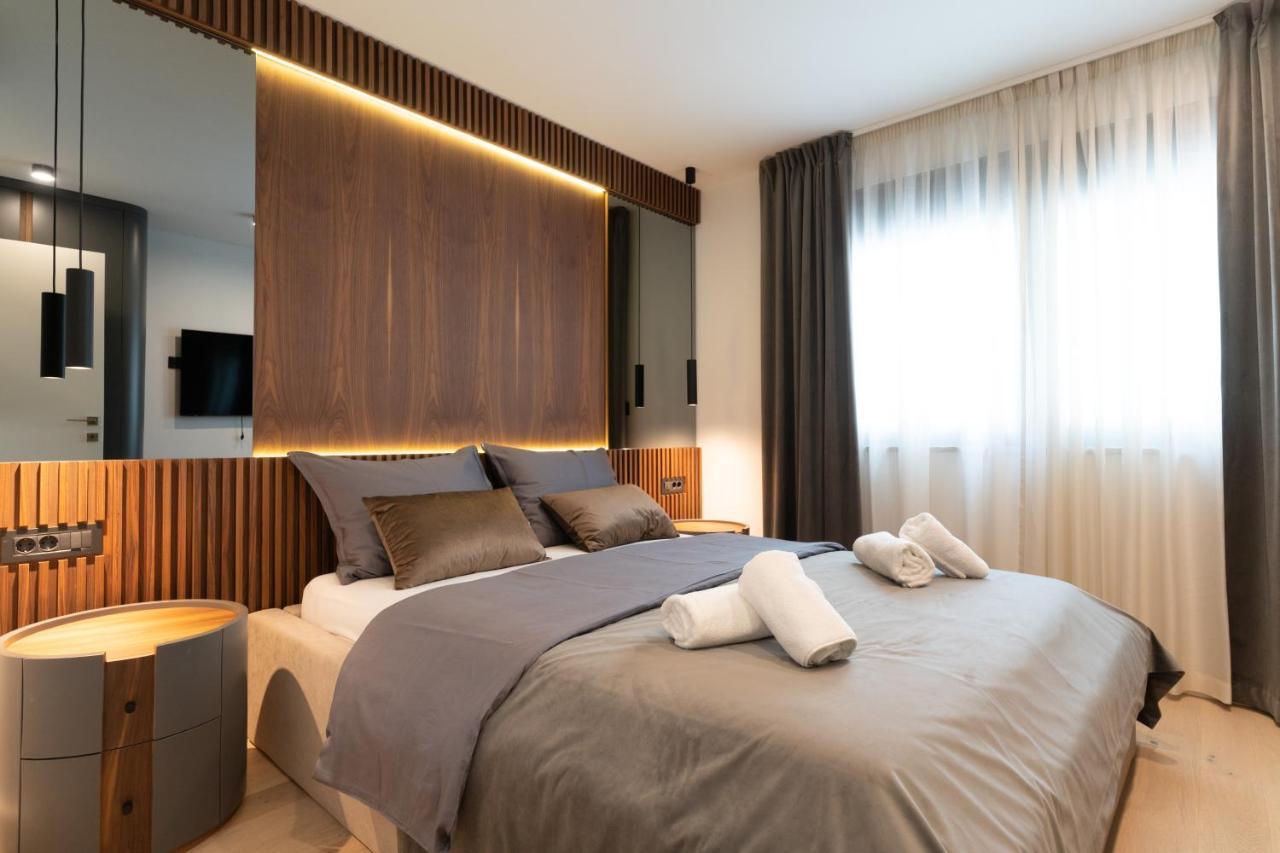 Ez Luxury Living Apartment Rovinj Exterior photo
