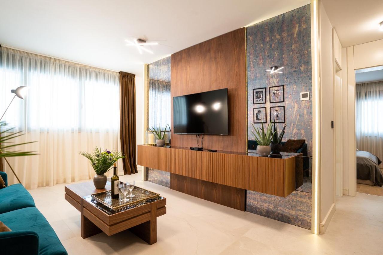 Ez Luxury Living Apartment Rovinj Exterior photo